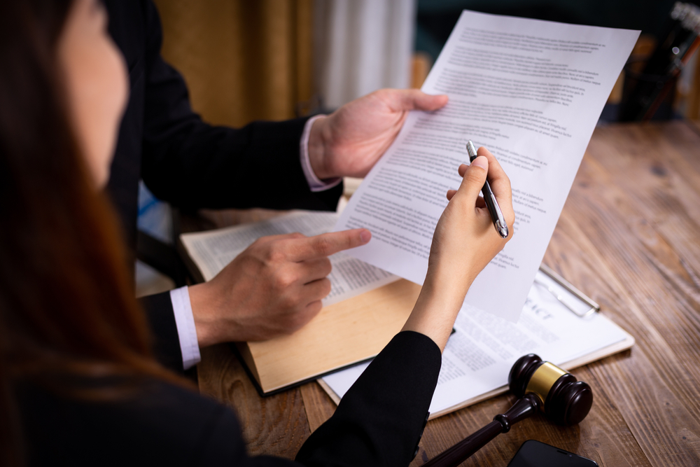 How to Choose Between a Probate Lawyer and an Estate Planning Attorney?